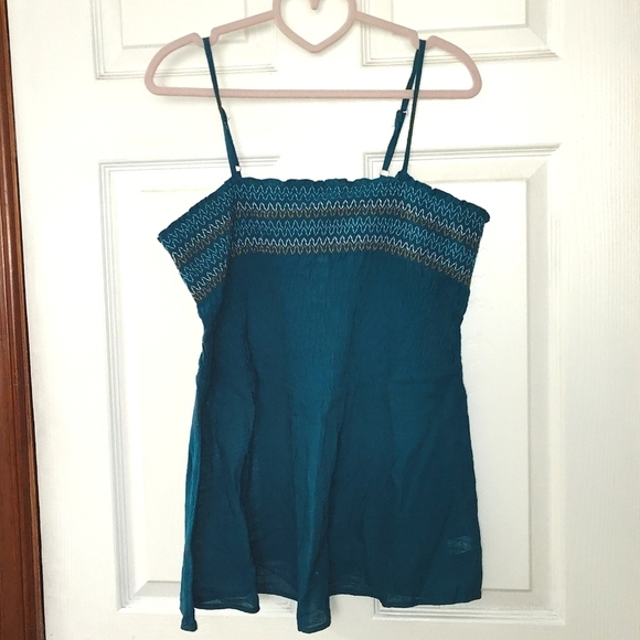 NWT LANE BRYANT SMOCKED CAMI TOP - Picture 4 of 6
